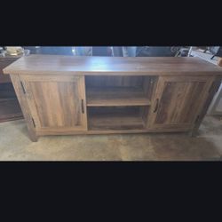 Tv Entertainment Center With Doors