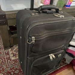 Used Suitcases Small Size Diferent Proces For Cheap  