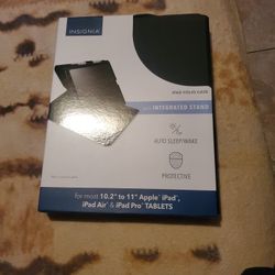 Insignia Ipad Folio Case