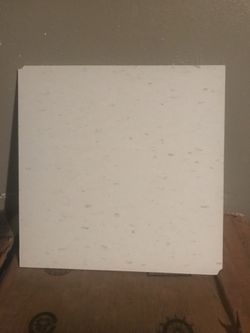 14 boxes of Commercial Tiles/14 cajas de Pizo comercial