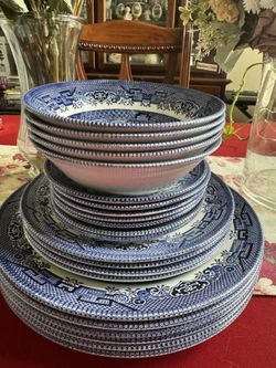 Fine English Tableware,Churchill Original From England ,Plates And Bowls 22 Total 
