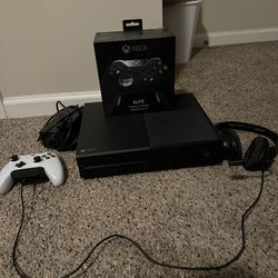 Xbox One with Elite Controller, Turtle Beach Headphones and Adapter 