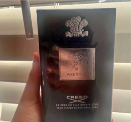Creed Aventus Eau de Parfum Spray 3.4 fl oz Fruity Woody Scent