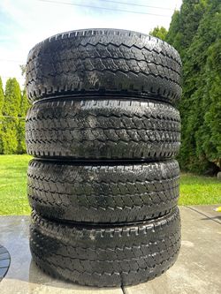 Set of 4 Bridgestone Dueler A/T - LT275/65R20