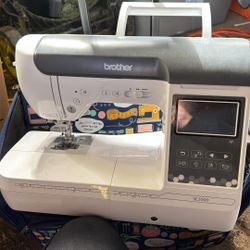 Brother SE2000 Sewing and Embroidery Machine