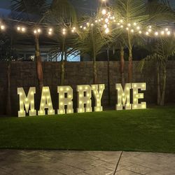 Marquee letters