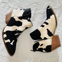 Corkys Bessie Cow Hide Booties Leather Boots Boutique Size 10