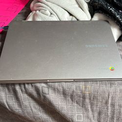 Chromebook Computer 