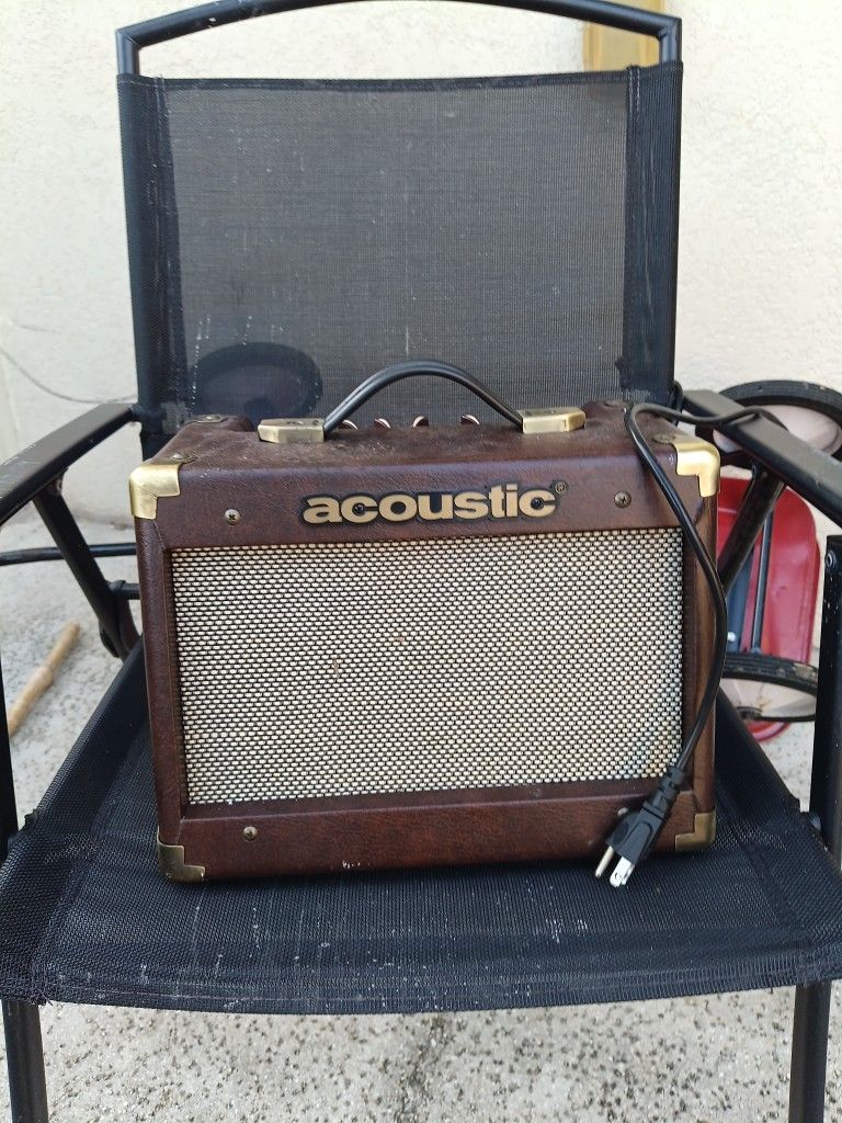 Acoustic amplifier