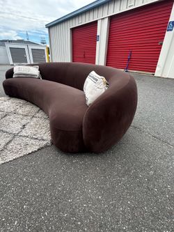 Brand New T.O.V  Sofa  (free delivery ) 🚚 $2,400 in store