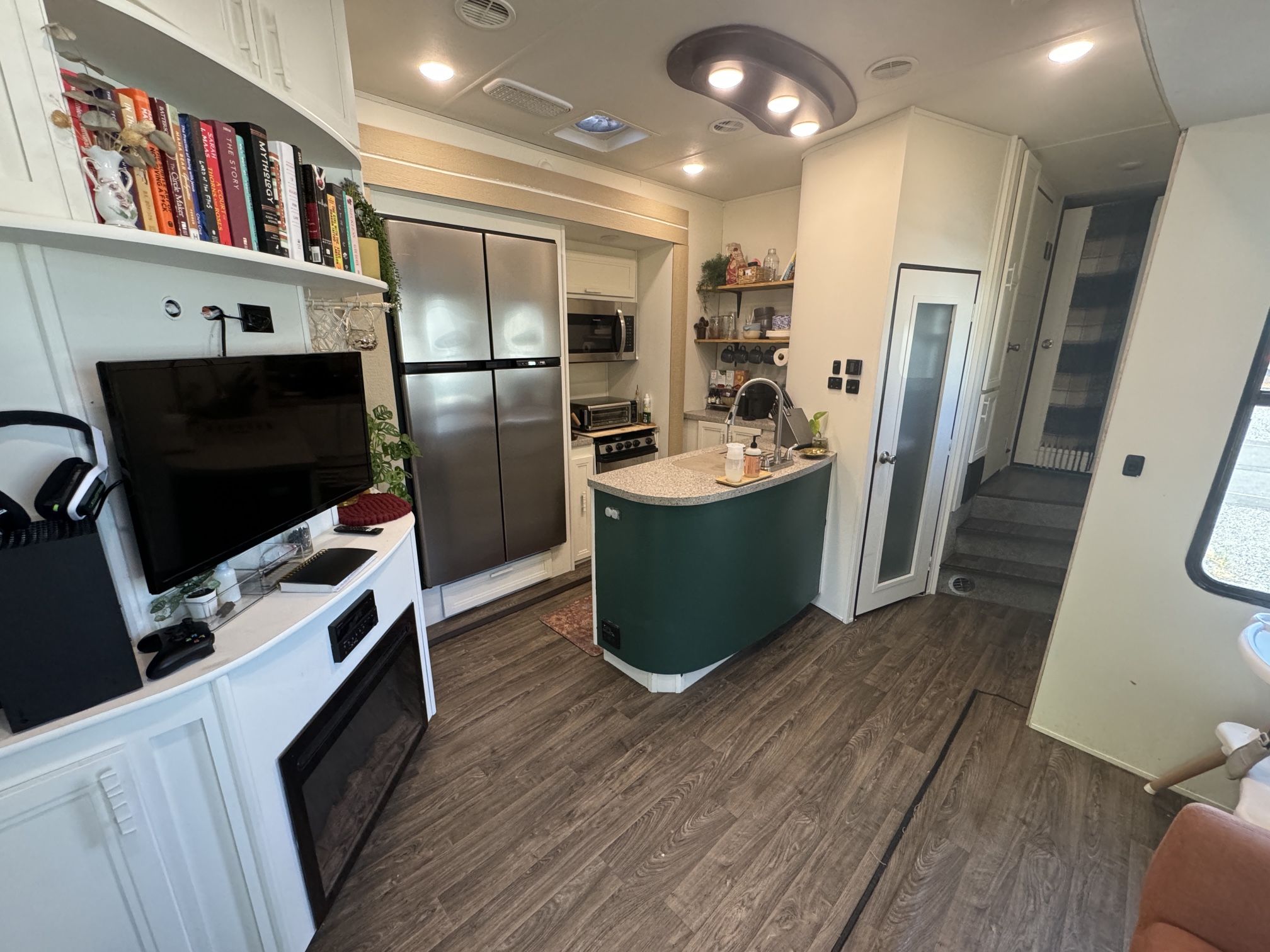 2019 highland ridge Highlander HF350H