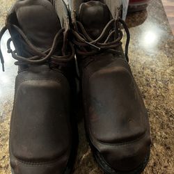 Men’s Red Wing Work Boots With Metatarsal 