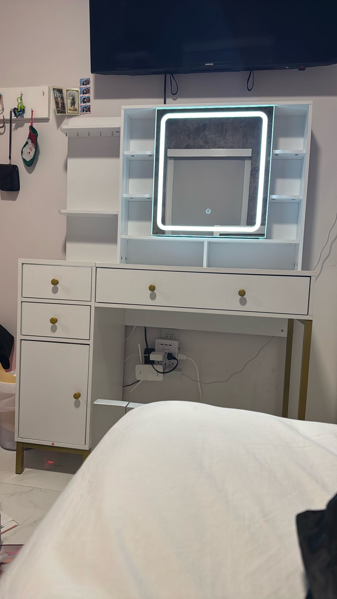 Vanity with mirror