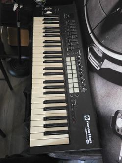 Novation Luanchpad 49