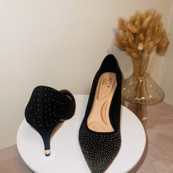 APT 9 BLACK HEELS 