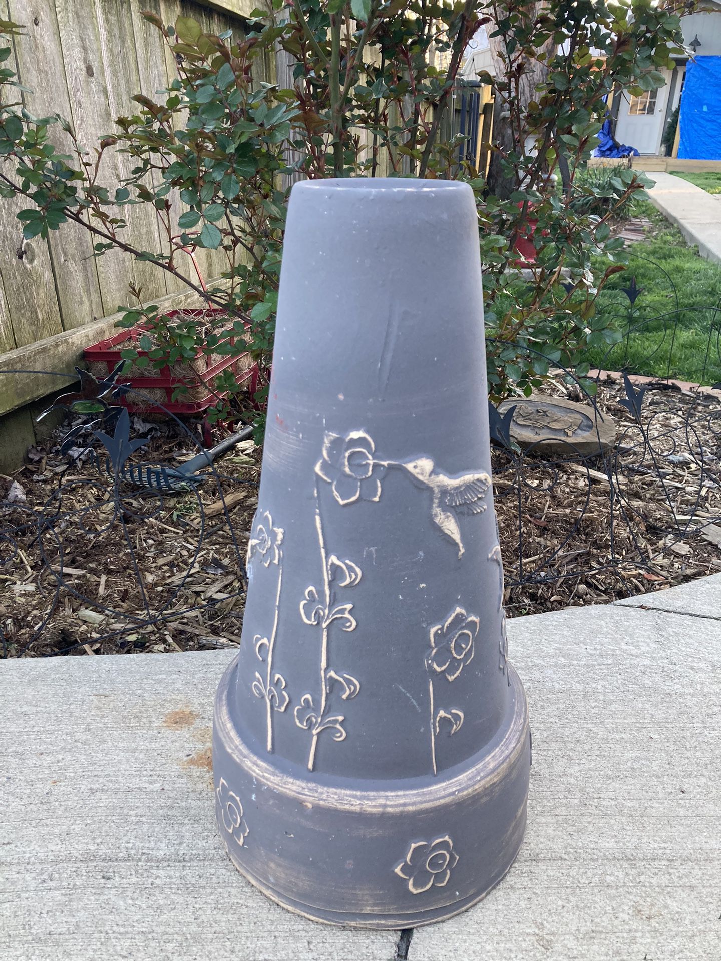 Hummingbird Clay Pedestal - For Gazing Ball or Birdbath Base.