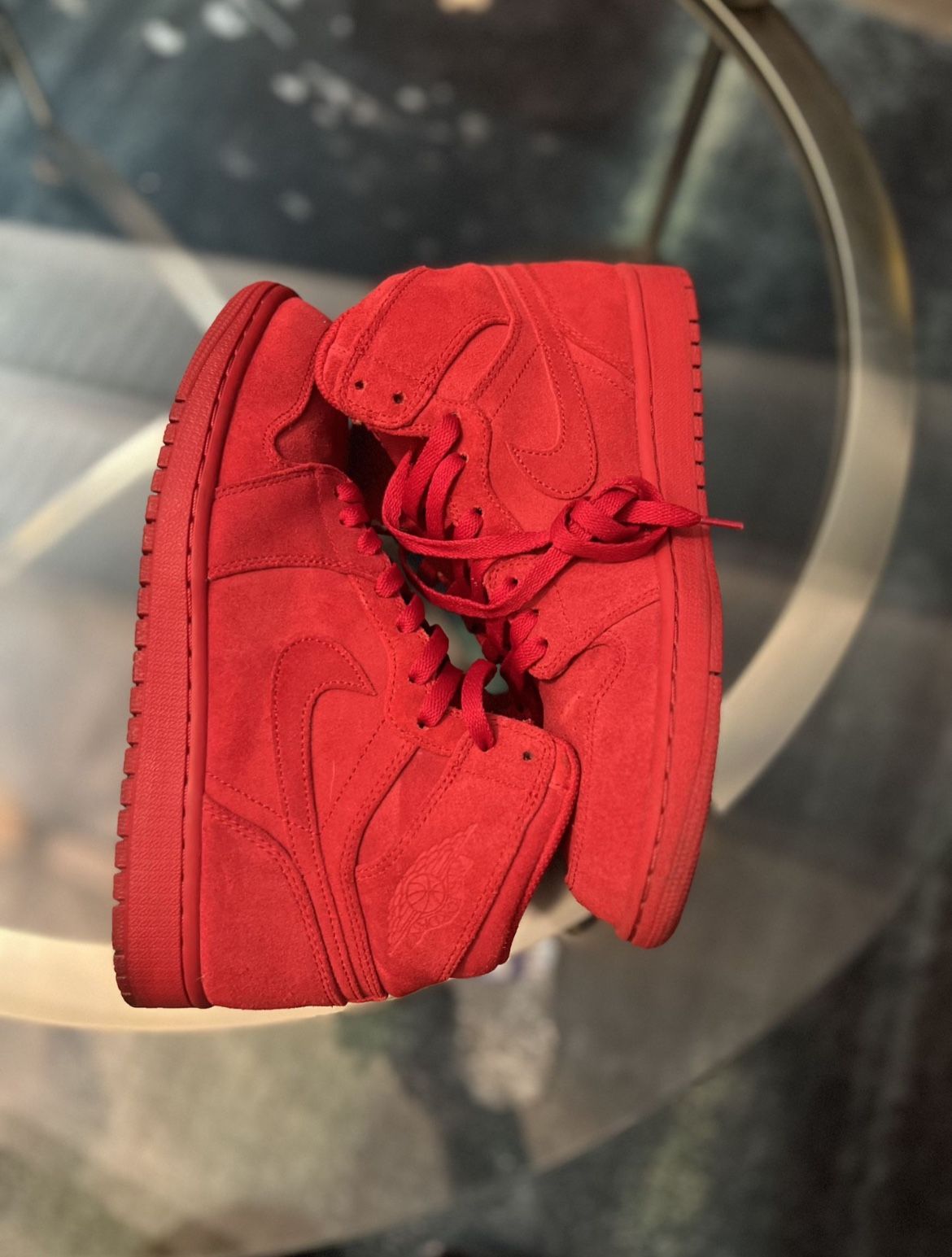 Air Jordan 1 Retro High Red Suede