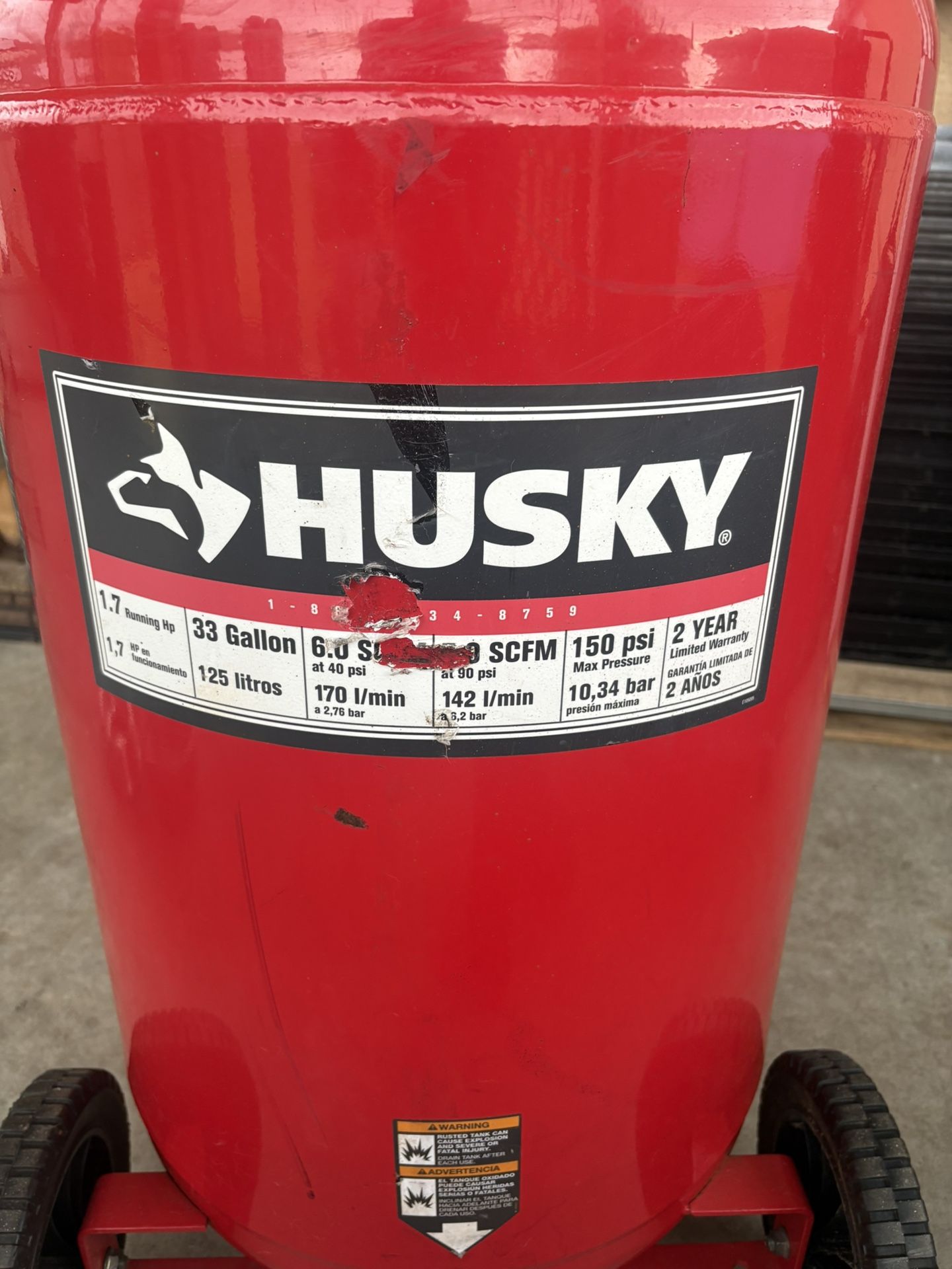 HUSKY 33 GALLON AIR COMPRESSOR