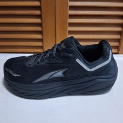 Altra Via Olympus Men's Running Shoe * Size: 9