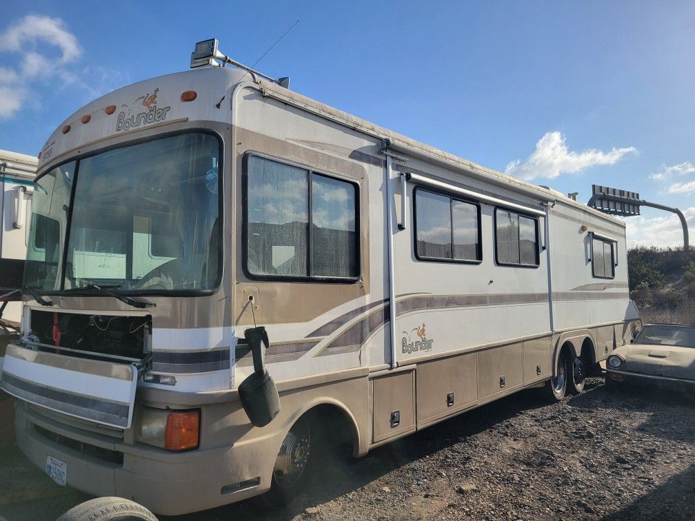 1999 Chevrolet Bounder