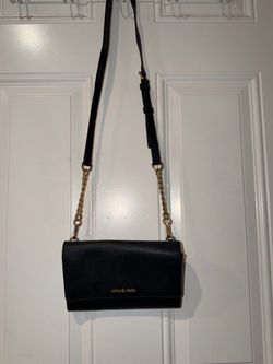 Black Michael Kors Crossbody Purse
