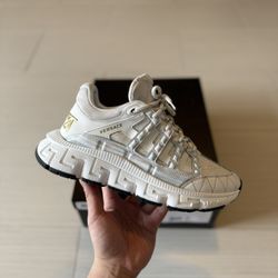 Versace Trigreca White Size 41