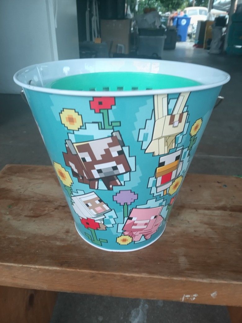 Minecraft Bucket