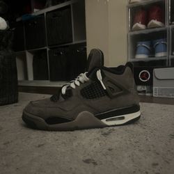 Jordan 4s Cave stone Size 7