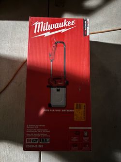 Milwaukee m12 2 gallon sprayer