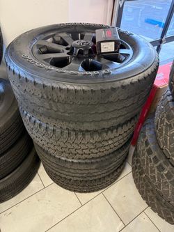 RAM, Laramie, Night, edition 20 inch wheels with Firestone tires and TPMS sensors