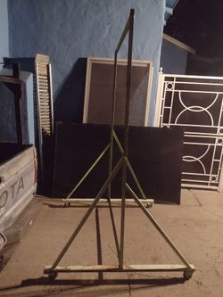 Triangle Base Rack