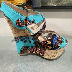 NWT PAZZLE FLAMINGO Womens Strappy Open Toe Wedges Size 10