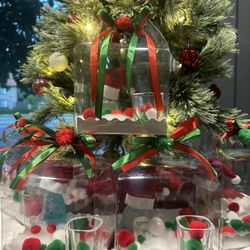 Christmas Favors. Selling Quick 