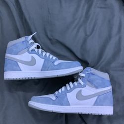 Nike Jordan 1 Hyper Royal