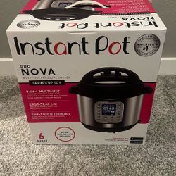 Insta Pot Duo NOVA (BRAND NEW)