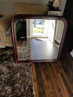 Dresser / Wall Mirror