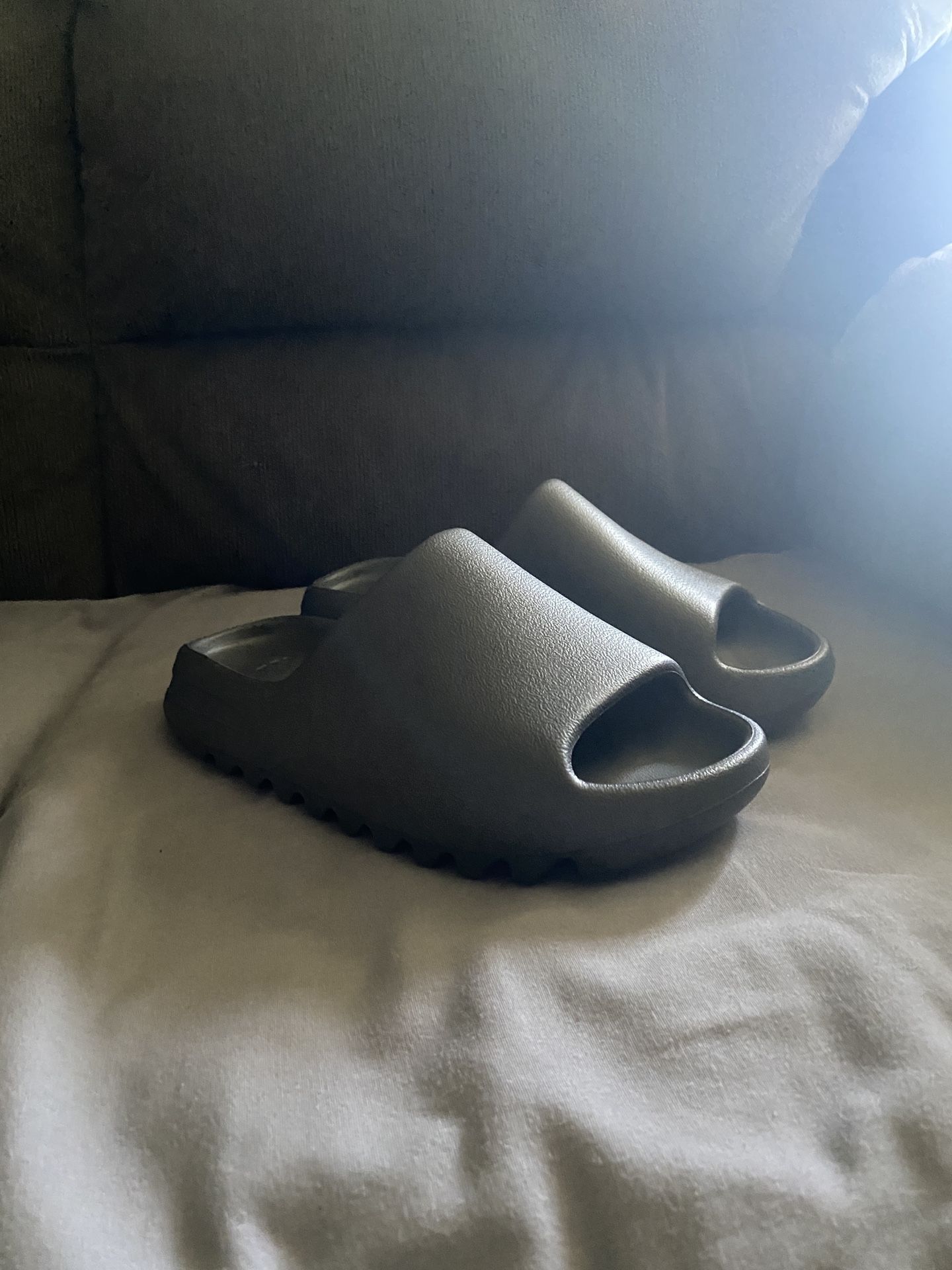 YEEZY SLIDES (Onyx & Slate Marine)