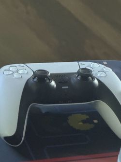 PlayStation 5 DualSense Controller