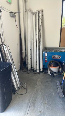 8’ Shop Lights