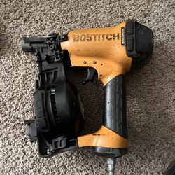 Roofing Nail Gun 