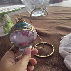 Heirloom Porcelain 1998 Bradford Edition Floral Hummingbird Ornament & Stand