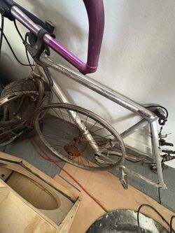 Bike, moving heads, co2 jet, wood working bench