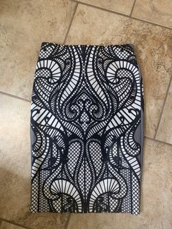 **NEW** pencil skirt size S