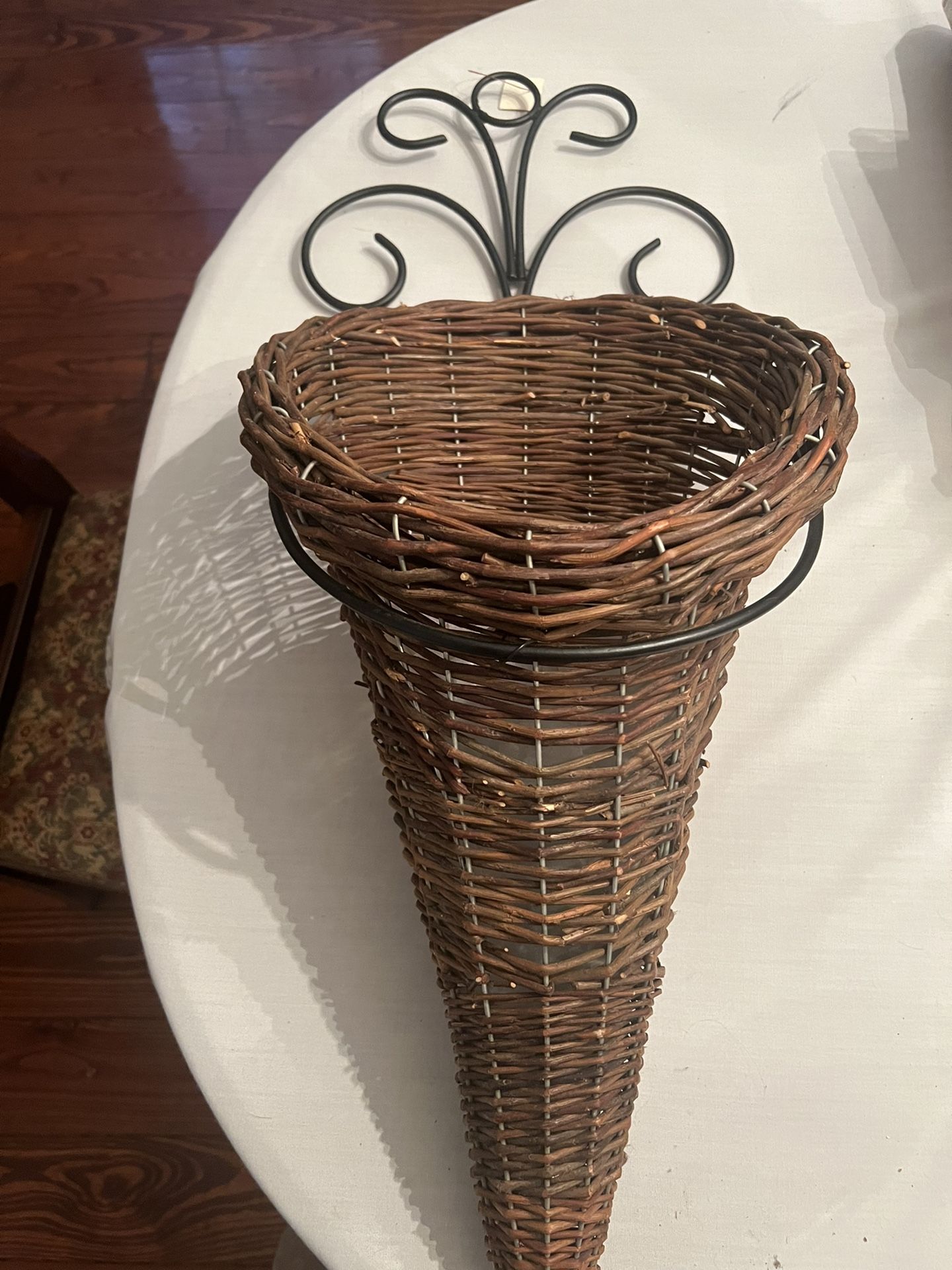 Hanging Cone Basket NEW