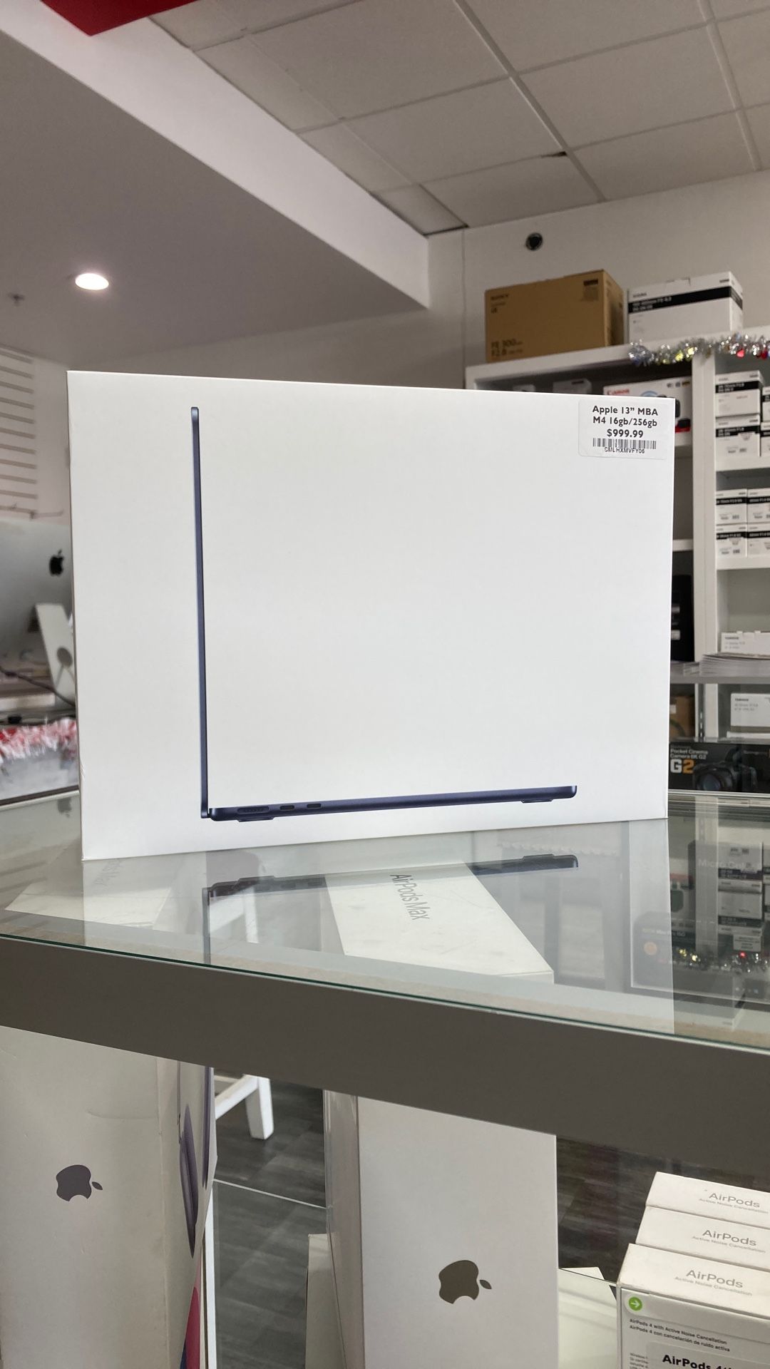 13” MacBook Air M4 Chip 16gb/256gb SSD