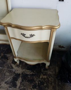 Vintage Bedroom Set French Provincial