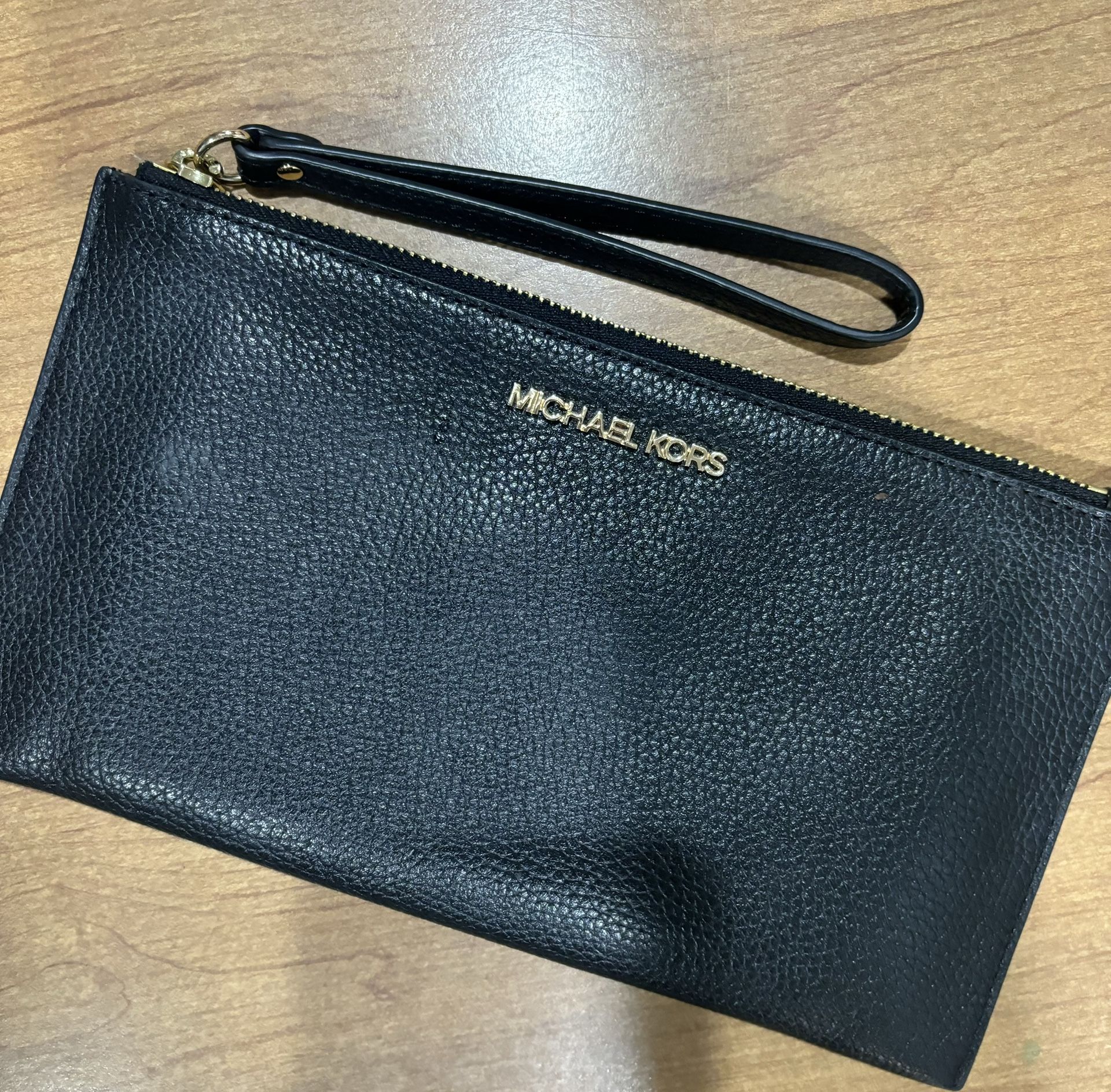 Michael Kors Wristlet Wallet