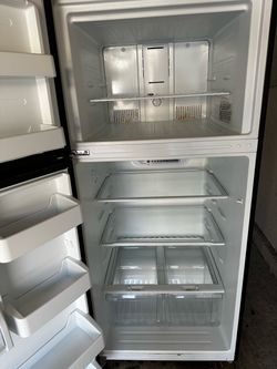 Used Vissani MDTF18SSR Fridge & Freezer Fully Functional Shelves Included Some Wear on Shelves and Cabinets