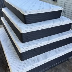 Twin size memory foam mattress 10”   New in a plastic sealed.    📱📞📲🔥☎️(213(713-74-89.     All sizes available.     Same day delivery