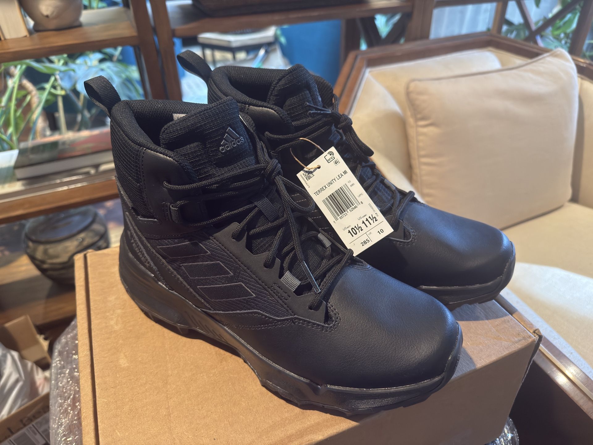 Adidas Boots Men’s 10.5